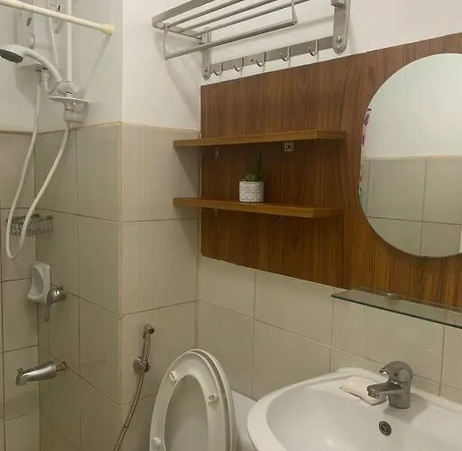Minimalist 1 Bedroom In Alabang Near Molito And Atc With Wifi & Netflix M Апартаменты
